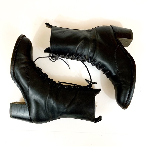 90s lace up boots